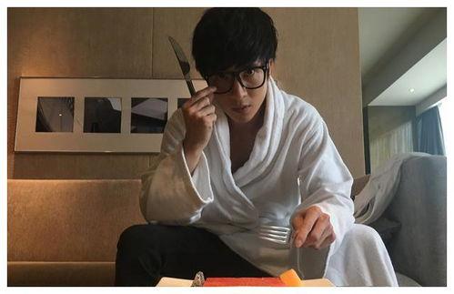 李易峰ktv吃瓜,揭秘娱乐圈背后的真相